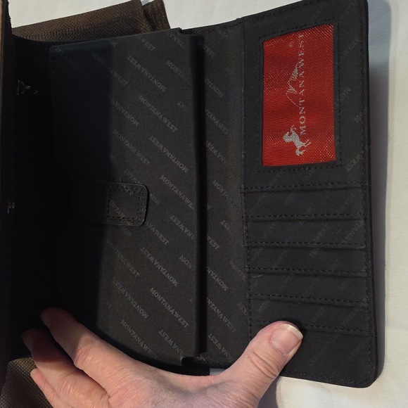 💥Free Shipping💥Montana West Buckle Collection Wallet - Black (New/Unused) - Picture 5 of 5